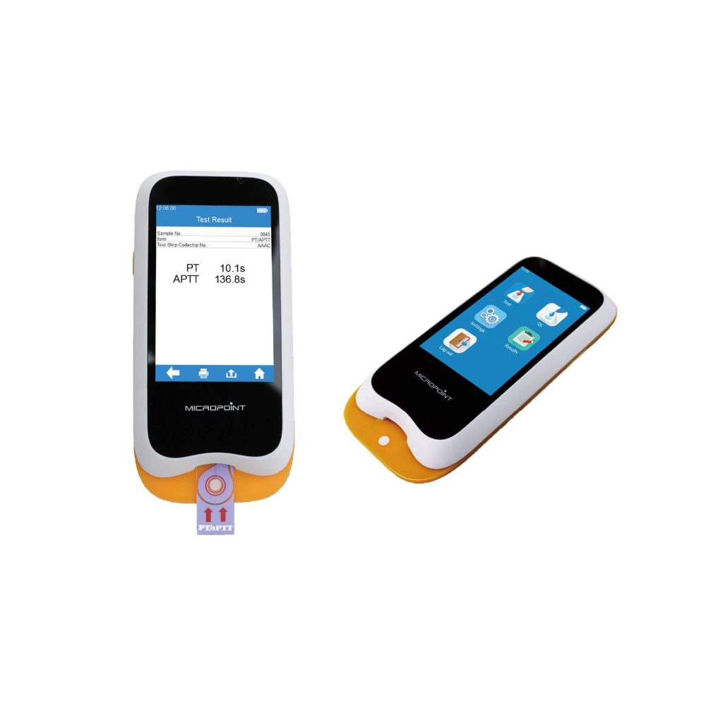 Dispositivo qLabs Vet Coag Panel 2 com teste PT/aPTT inserido